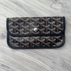 Goyard Pouch